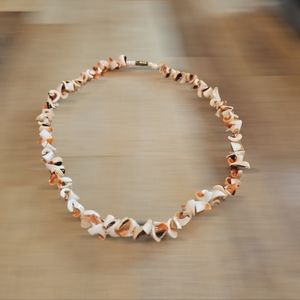 Vintage Cone Shell Necklace 1970s Hawaiian Boho Luxe Surfer Beach Chic Choker.